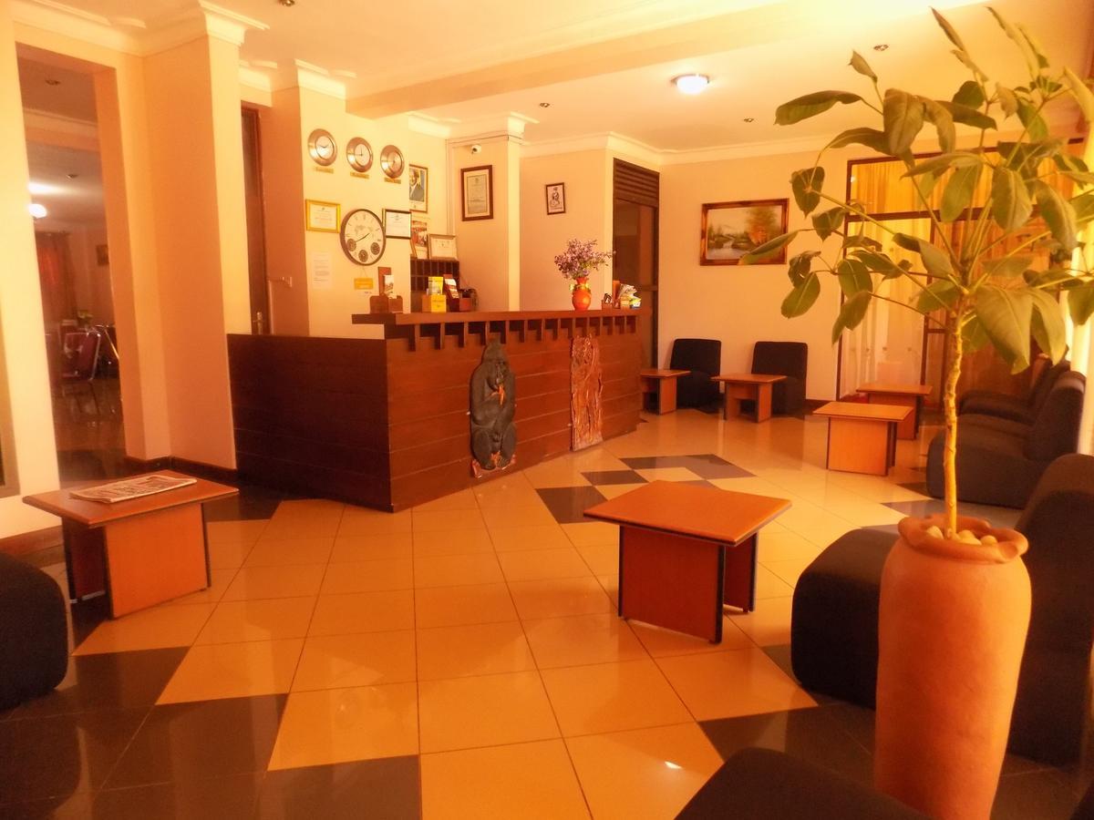 Entebbe Traveller'S Hotel Exterior foto